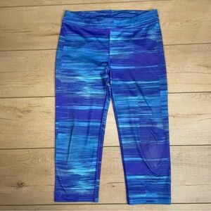 Under Armour Youth Girls Blue Patterned Athletic Capri Pants Large